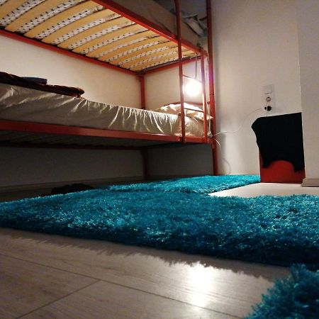 Lamis Hostel Budapest Exterior foto