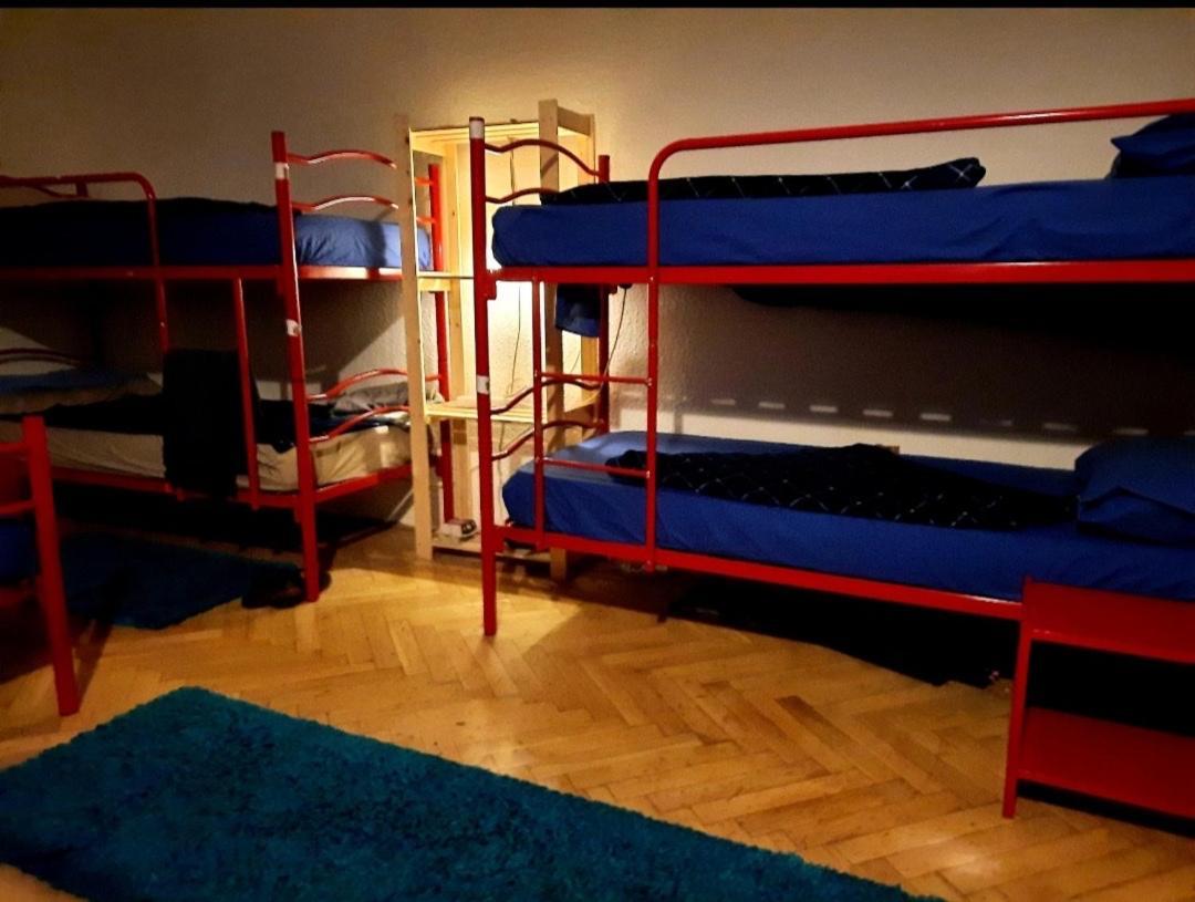 Lamis Hostel Budapest Exterior foto